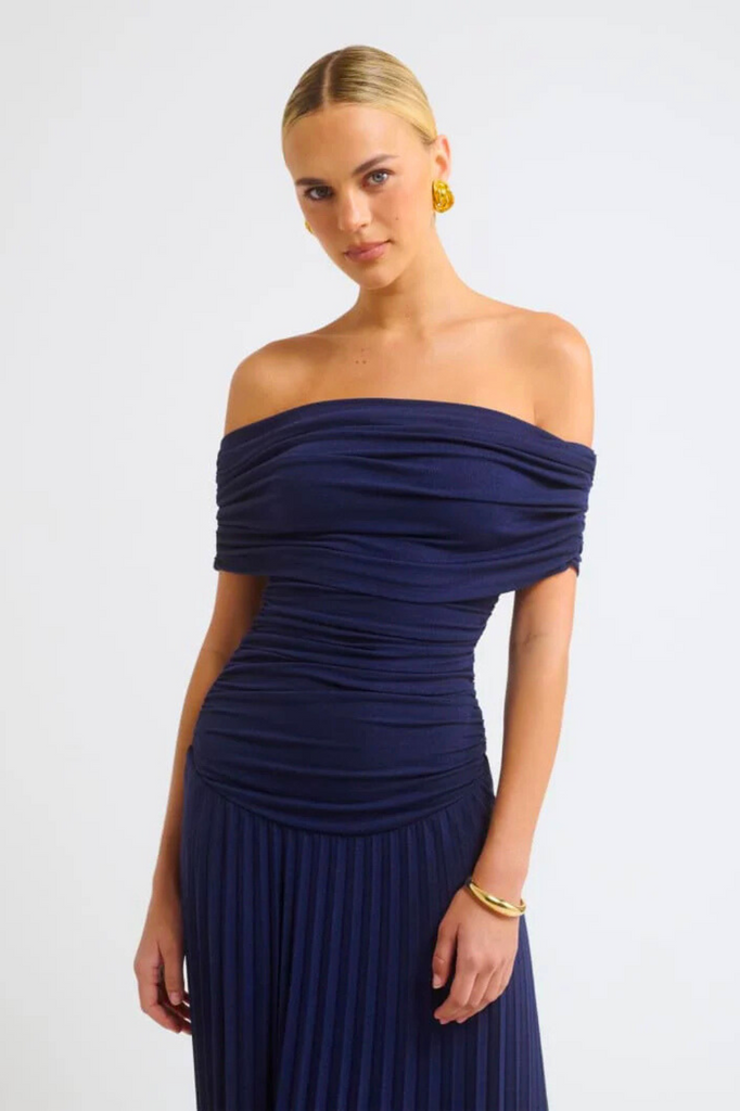 Navy blue off shoulder accordion maxi dress