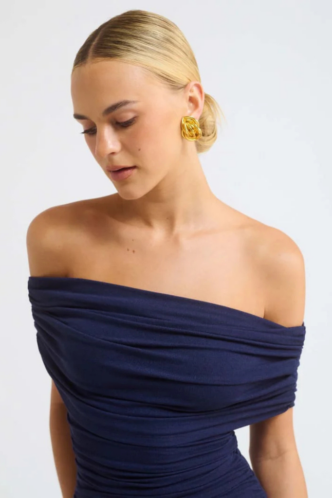 Navy blue off shoulder accordion maxi dress