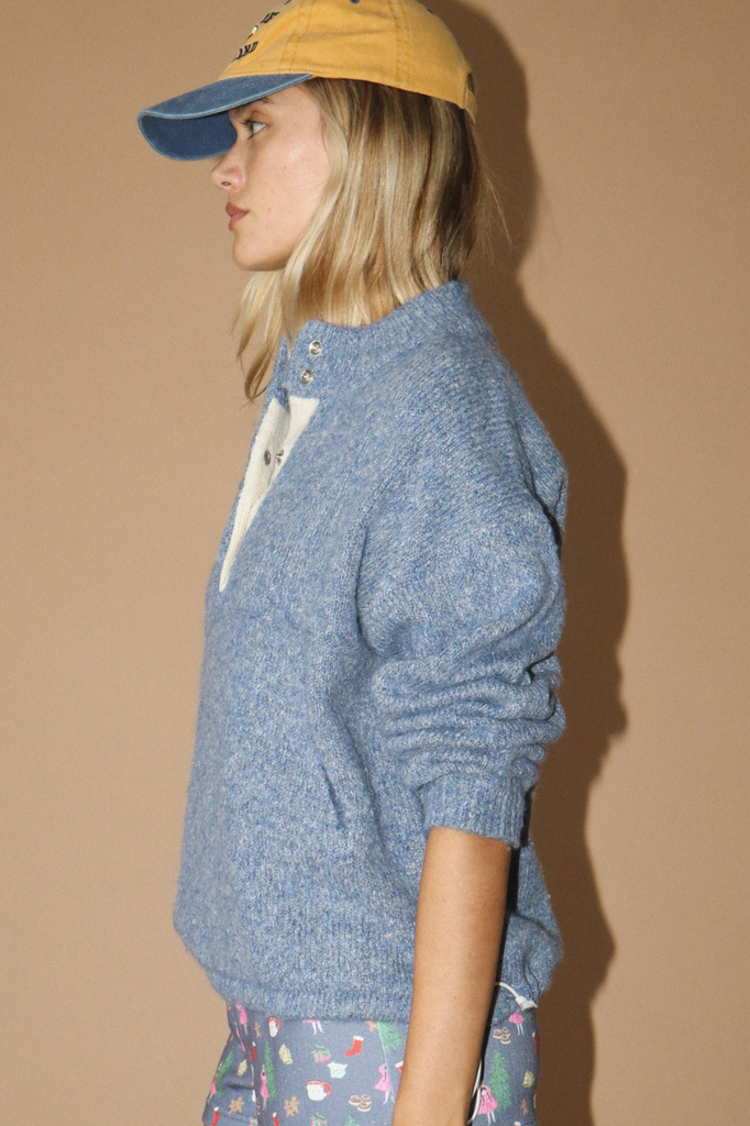 blue Two tone snap collar sweater
