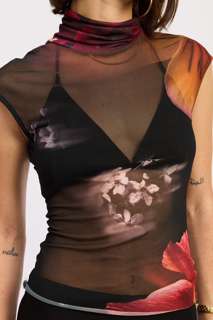 Floral print sleeveless mesh turtleneck top