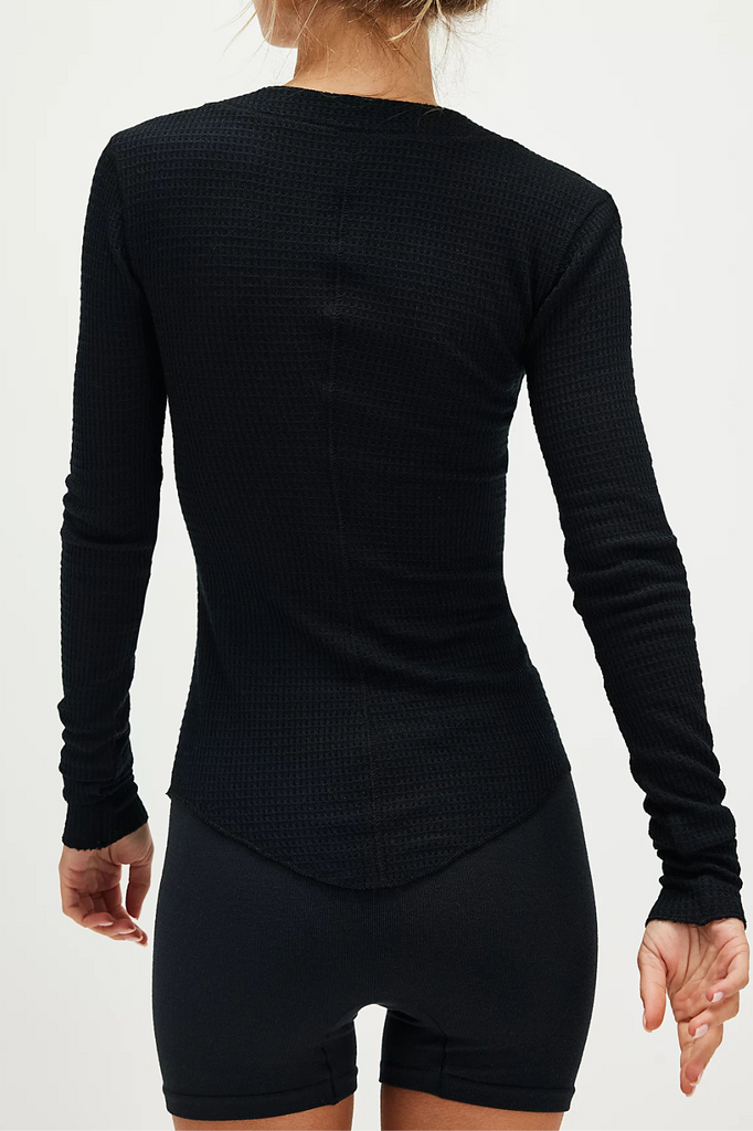 black waffle knit button-snap cardigan 