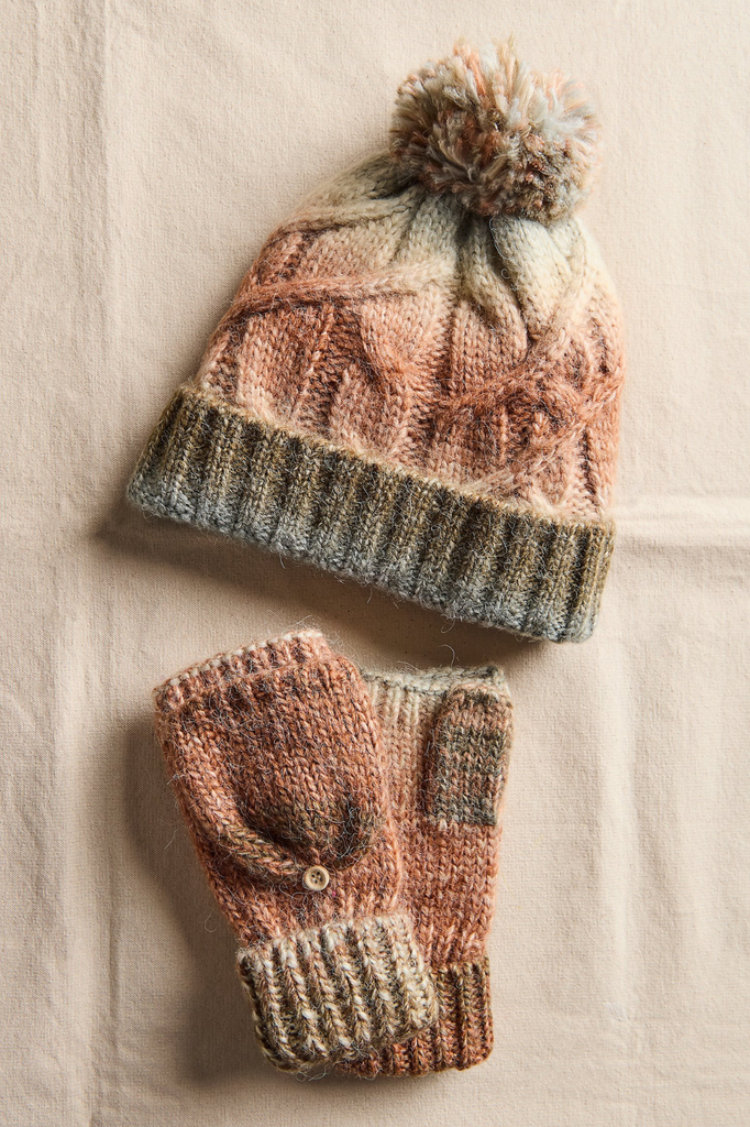 Chunky knit beanie and glove set blue combo