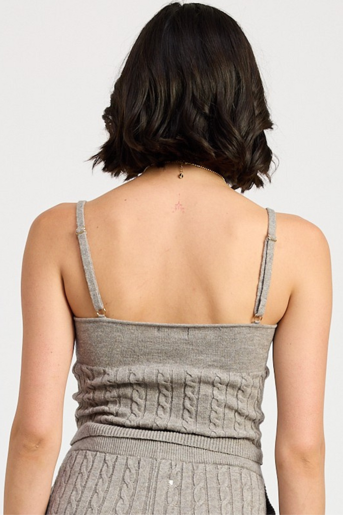 grey cable knit tank op