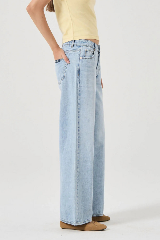 light blue vintage wash baggy denim jean