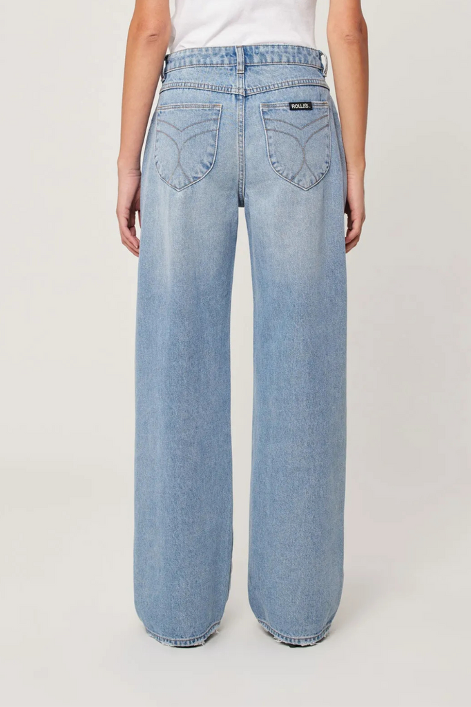 Mid rise baggy jean, loose fit with a full-length baggy straight leg