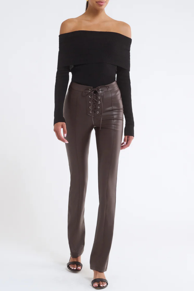 Dark brown pants in a stretchy, fitted faux leather