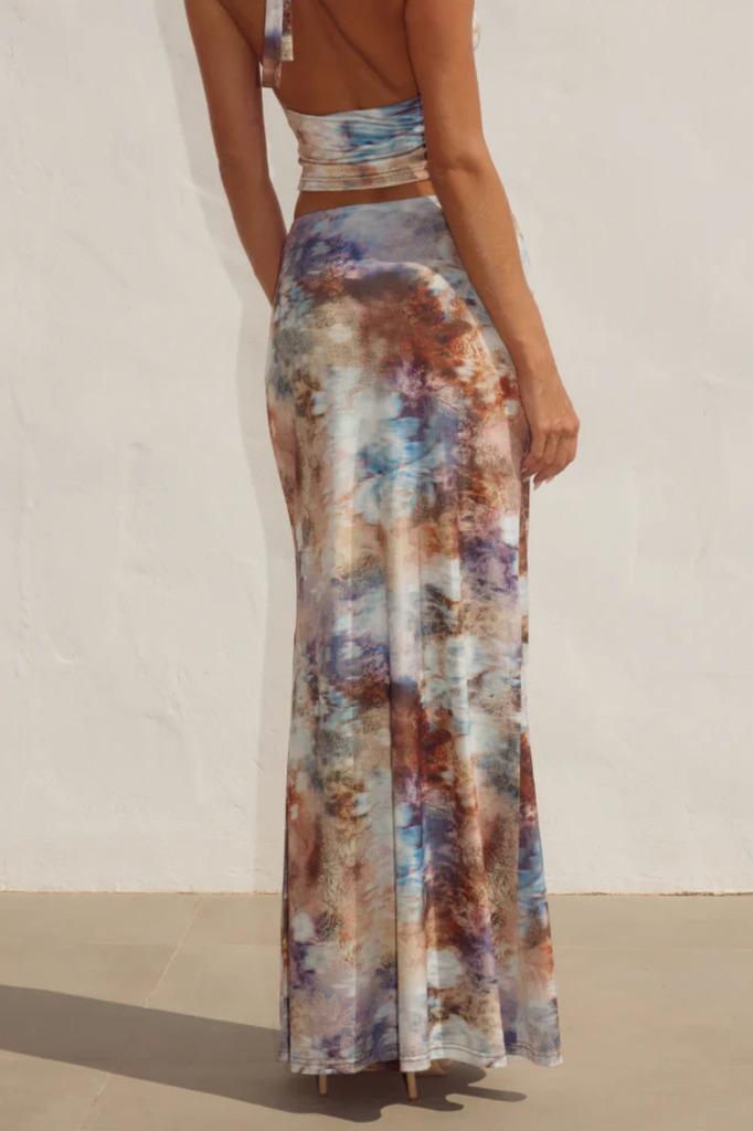 Low-rise maxi skirt in a dreamy watercolor print